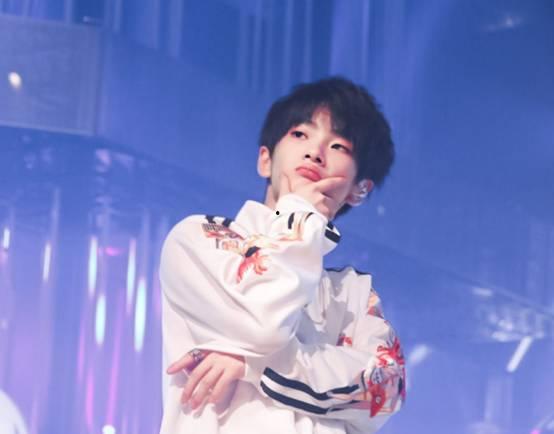 娱乐爆料周震南,揭秘明星背后的故事